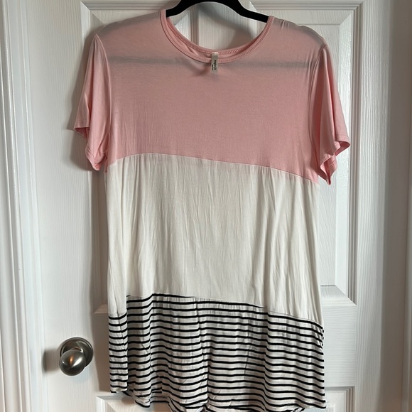 Long T-Shirt - Picture 1 of 3